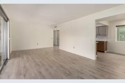 10830 W Willowbrook Drive, Sun City, AZ 85373 - Photo 8