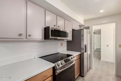 10830 W Willowbrook Drive, Sun City, AZ 85373 - Photo 12