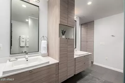 200 W Portland Street #322, Phoenix, AZ 85003 - Photo 8