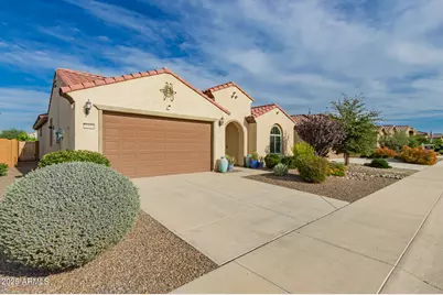 26816 W Melinda Lane, Buckeye, AZ 85396 - Photo 2