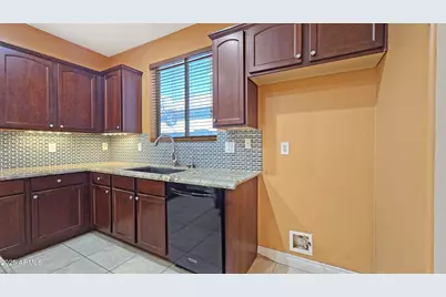 23773 W Hammond Lane, Buckeye, AZ 85326 - Photo 10