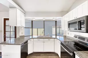 490 E San Remo Ave, Gilbert, AZ 85234 - Photo 16