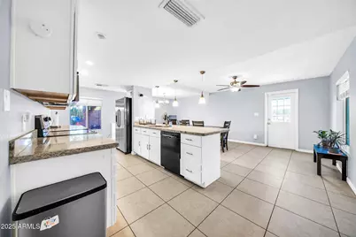 3743 W Sahuaro Drive, Phoenix, AZ 85029 - Photo 10