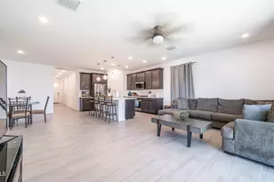 4548 W Charlie Dr, San Tan Valley, AZ 85144 - Photo 8