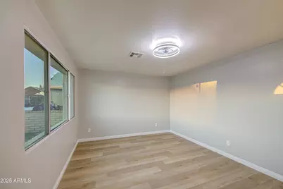 2511 N 48th Drive, Phoenix, AZ 85035 - Photo 6