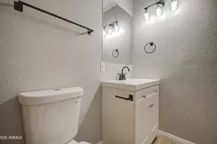 2511 N 48th Dr, Phoenix, AZ 85035 - Photo 20