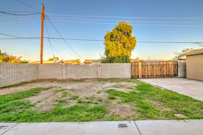 2511 N 48th Drive, Phoenix, AZ 85035 - Photo 22