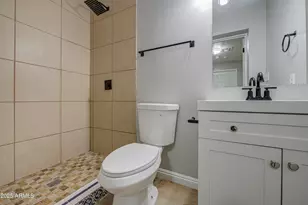 2511 N 48th Dr, Phoenix, AZ 85035 - Photo 18