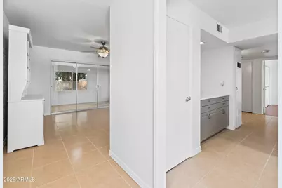 10926 W Abbott Avenue, Sun City, AZ 85351 - Photo 8