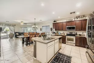 11936 W Candelaria Ct, Sun City, AZ 85373 - Photo 6