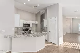 21810 N 31st Dr, Phoenix, AZ 85027 - Photo 10