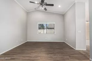 21810 N 31st Dr, Phoenix, AZ 85027 - Photo 24