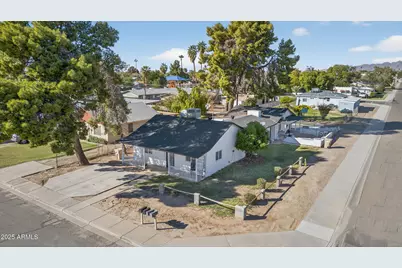 624 E Roosevelt Avenue, Buckeye, AZ 85326 - Photo 2