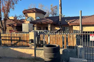 7610 W Orangewood Ave, Glendale, AZ 85303 - Photo 2