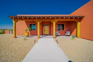 335 Latigo Way, Wickenburg, AZ 85390 - Photo 4