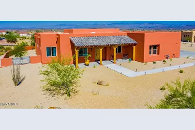 335 Latigo Way, Wickenburg, AZ 85390 - Photo 2