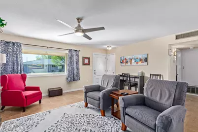 10831 W Tropicana Circle, Sun City, AZ 85351 - Photo 4