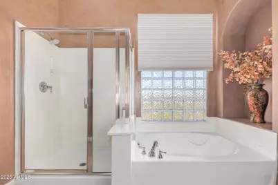 2306 W Long Shadow Trail, Phoenix, AZ 85085 - Photo 32