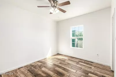 1010 E Chipman Road, Phoenix, AZ 85040 - Photo 18