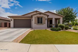 421 W Leatherwood Ave, San Tan Valley, AZ 85140 - Photo 2