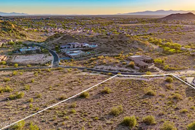 8962 W Roberta Lane, Peoria, AZ 85383 - Photo 8