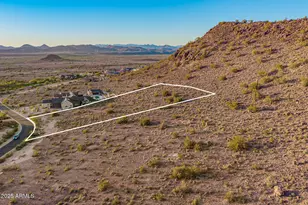 8962 W Roberta Ln, Peoria, AZ 85383 - Photo 2