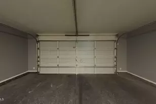 10917 W Almeria Rd, Avondale, AZ 85392 - Photo 16