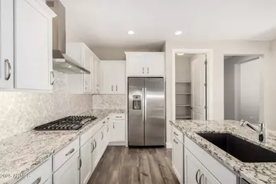 19239 N 270th Avenue, Buckeye, AZ 85396 - Photo 12