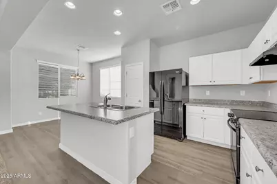 935 E Agua Fria Lane, Avondale, AZ 85323 - Photo 1