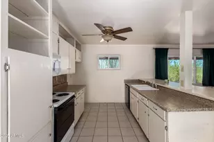 875 W Palo Verde Dr, Wickenburg, AZ 85390 - Photo 6