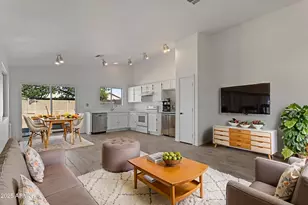 2926 W Potter Dr, Phoenix, AZ 85027 - Photo 2