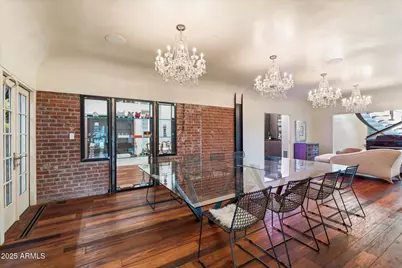 341 E Monte Vista Road, Phoenix, AZ 85004 - Photo 10