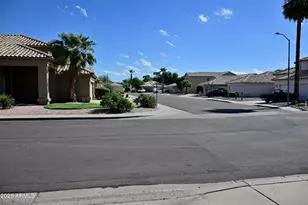 21914 N 74th Ln, Glendale, AZ 85310 - Photo 4