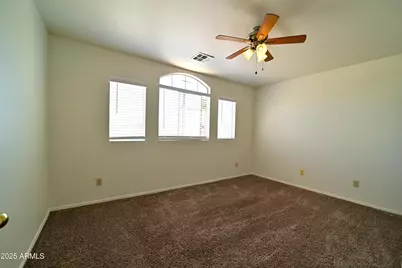 21914 N 74th Lane, Glendale, AZ 85310 - Photo 14