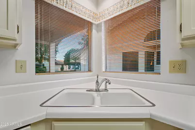 19611 N Trail Ridge Drive, Sun City West, AZ 85375 - Photo 16