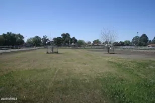 802 N Alzora Way, Tolleson, AZ 85353 - Photo 6