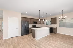 9520 W Debbie Pl, Arizona City, AZ 85123 - Photo 14