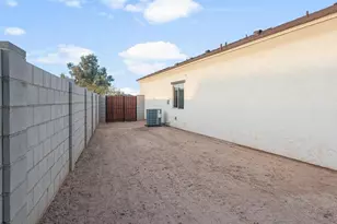 9520 W Debbie Pl, Arizona City, AZ 85123 - Photo 34