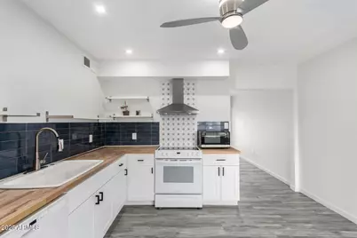 4325 N 26th Street #8, Phoenix, AZ 85016 - Photo 10