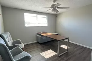 3819 W Golden Ln, Phoenix, AZ 85051 - Photo 6