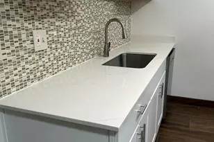 8131 N 107th Ave, Peoria, AZ 85345 - Photo 10