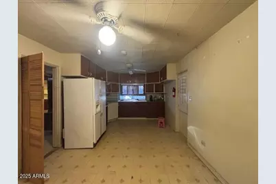 1910 N 25th Place, Phoenix, AZ 85008 - Photo 10