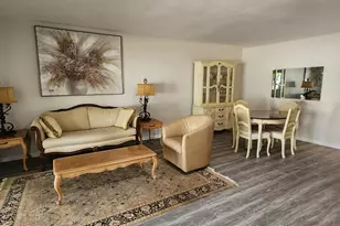 10338 W Kingswood Cir, Sun City, AZ 85351 - Photo 12