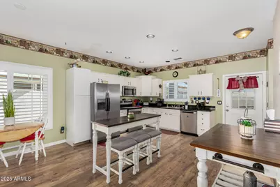 8995 W Oneida Drive, Arizona City, AZ 85123 - Photo 14