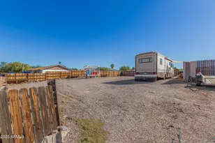 8995 W Oneida Dr, Arizona City, AZ 85123 - Photo 30