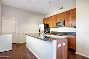 6605 N 93RD Ave, Glendale, AZ 85305 - Photo 8