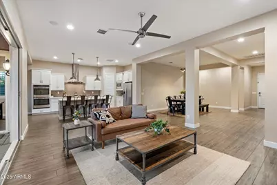 23113 N 47th Street, Phoenix, AZ 85050 - Photo 10