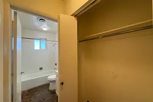 513 E Hatcher Rd, Phoenix, AZ 85020 - Photo 8