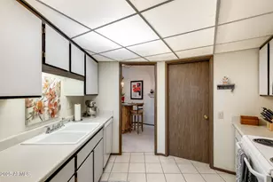 17428 N Boswell Blvd, Sun City, AZ 85373 - Photo 12