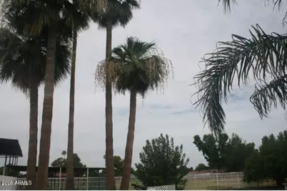 804 N Alzora Way, Tolleson, AZ 85353 - Photo 16